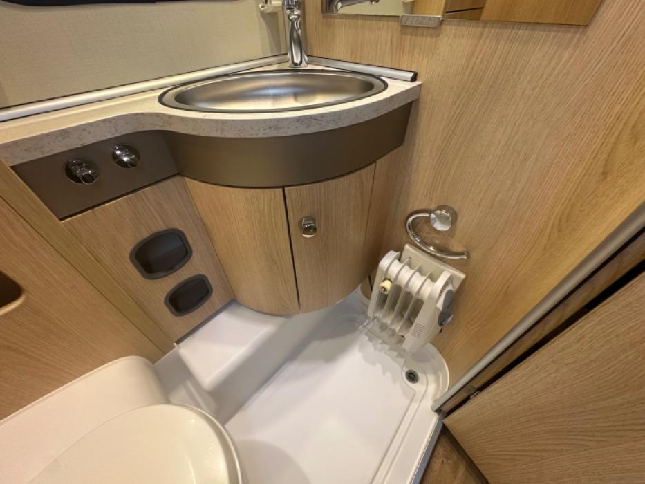 Eriba Nova 495 GL Activ Tourer