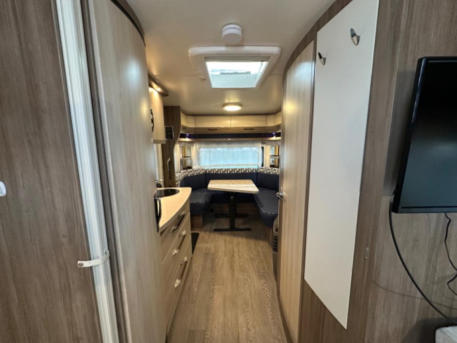 Hobby De Luxe 495 UL
