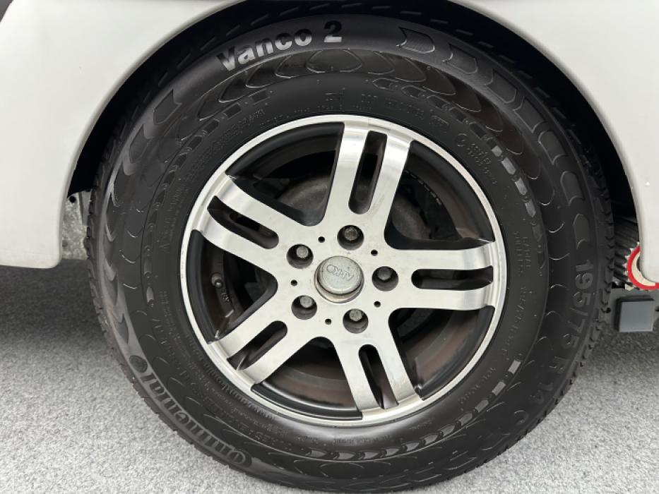 Bürstner Averso 440 TK plus