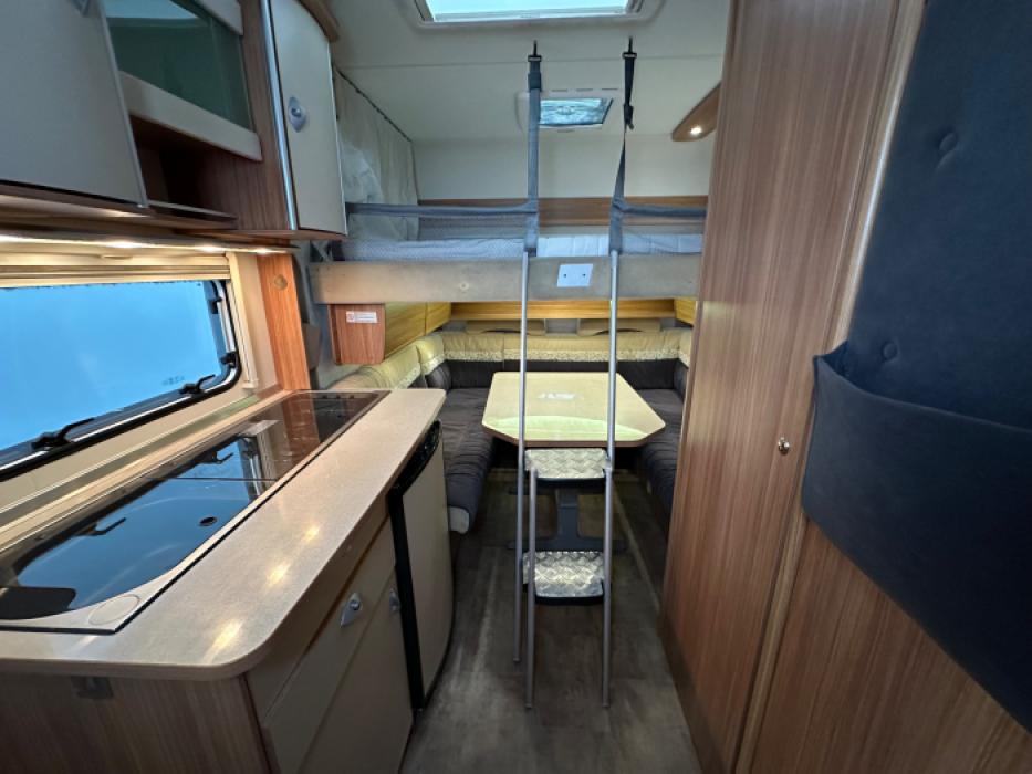 Bürstner Averso 440 TK plus