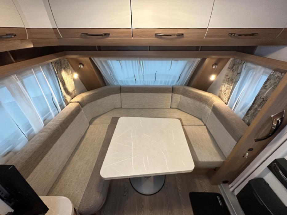 Hobby De Luxe 460 LU