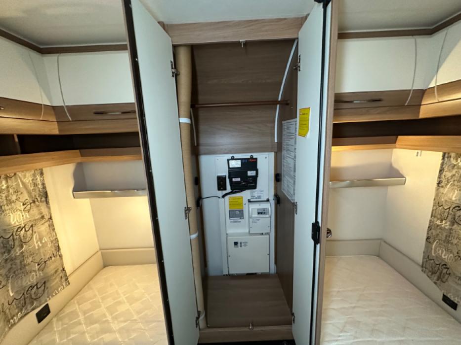 Hobby De Luxe 460 LU