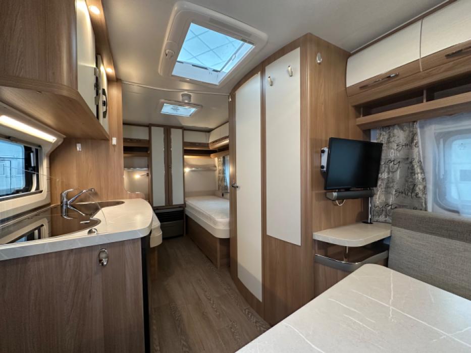 Hobby De Luxe 460 LU