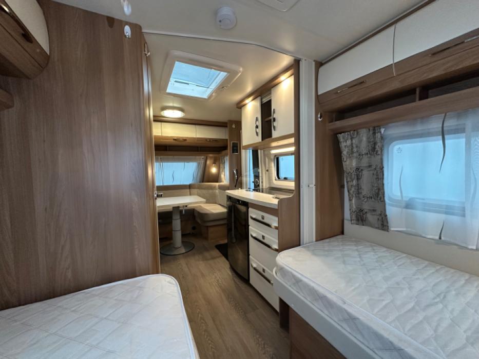 Hobby De Luxe 460 LU