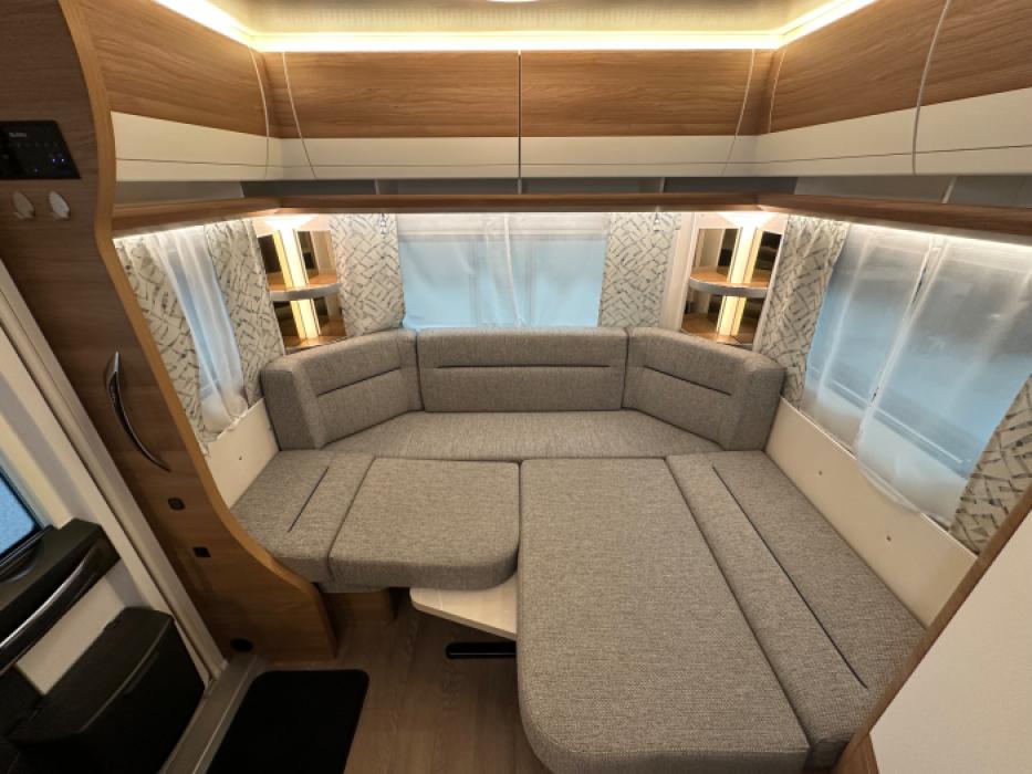 Hobby De Luxe 495 UL