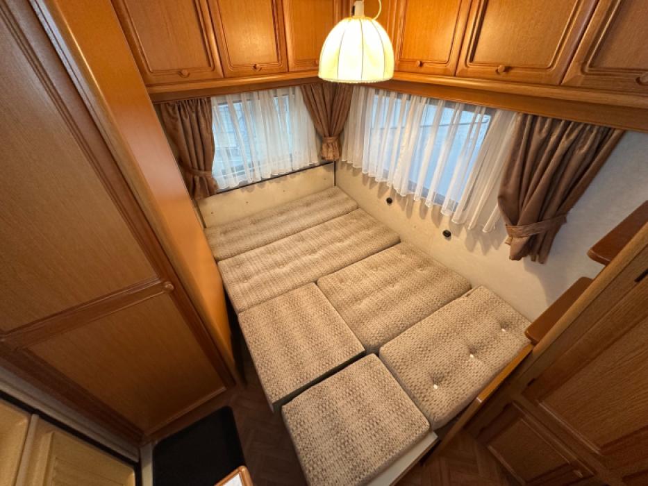Hobby De Luxe 440 SF