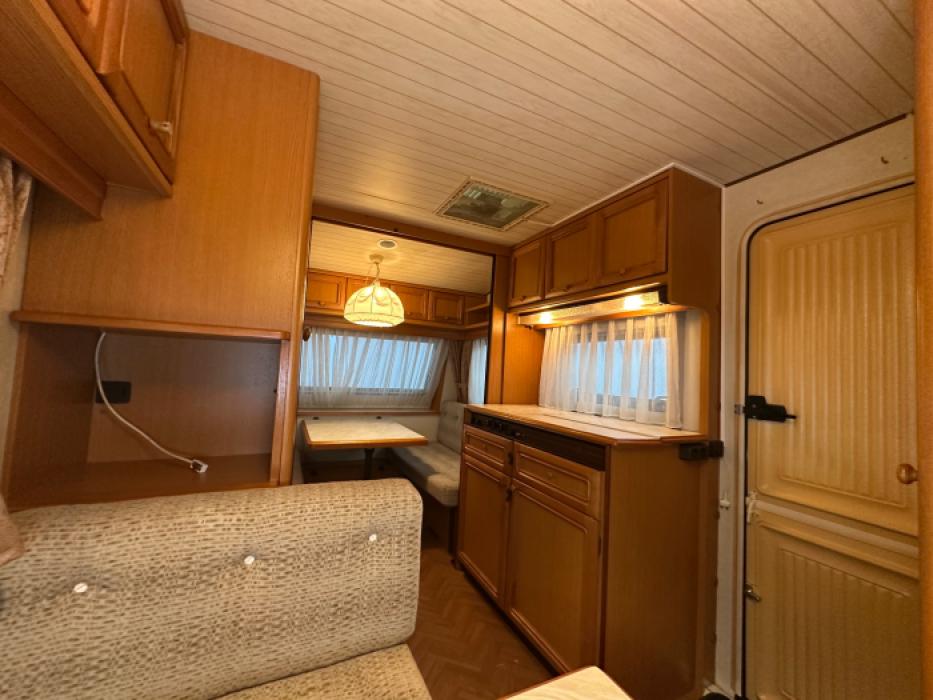 Hobby De Luxe 440 SF