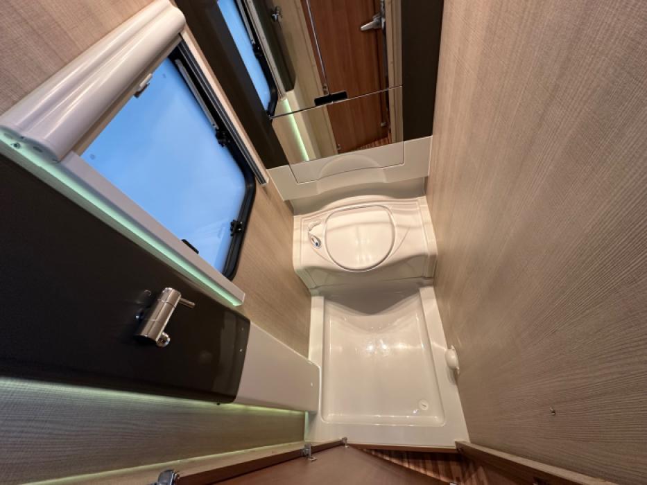Adria Astella 492 UP