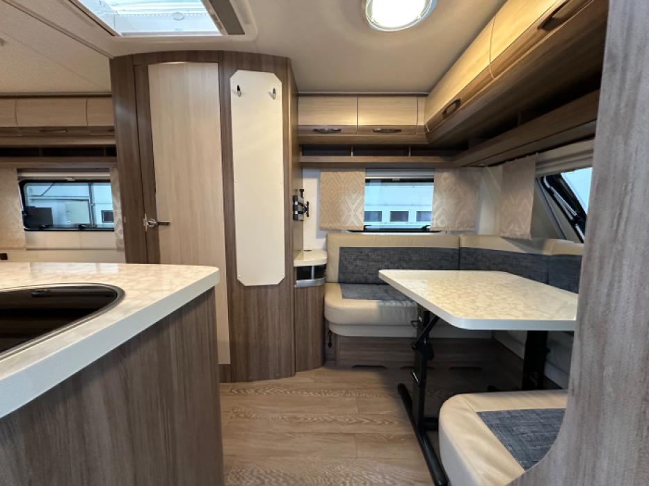 Hobby De Luxe 460 LU