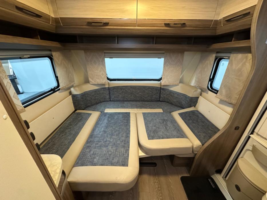 Hobby De Luxe 460 LU