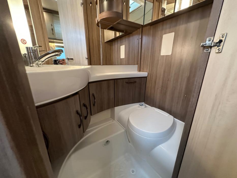 Hobby De Luxe 460 LU