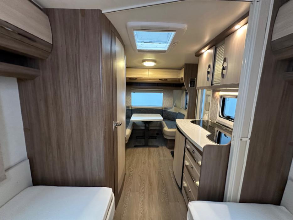 Hobby De Luxe 460 LU