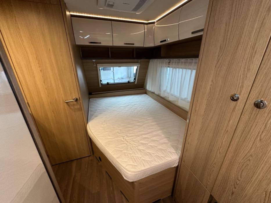 Bürstner Averso Plus 500 TS