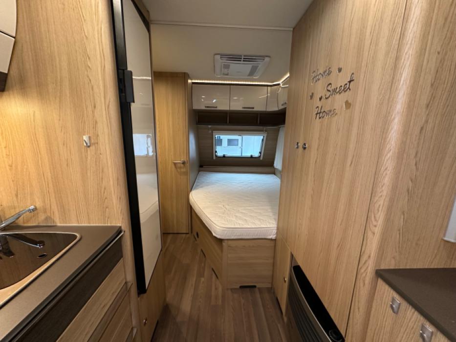 Bürstner Averso Plus 500 TS