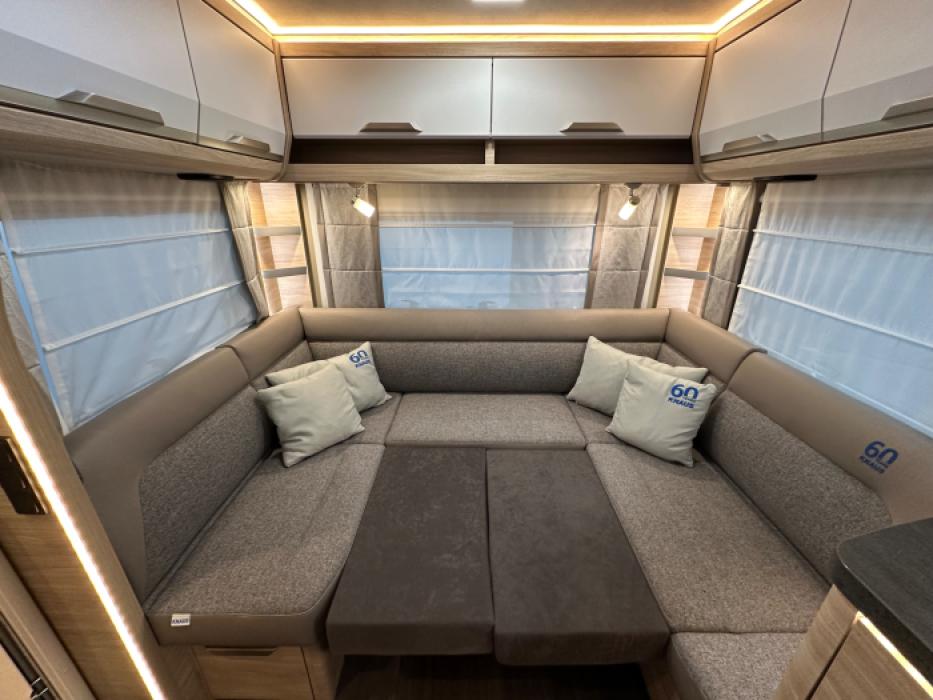 Knaus Südwind 450 FU 60 Years