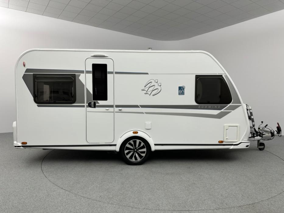 Knaus Südwind 450 FU 60 Years