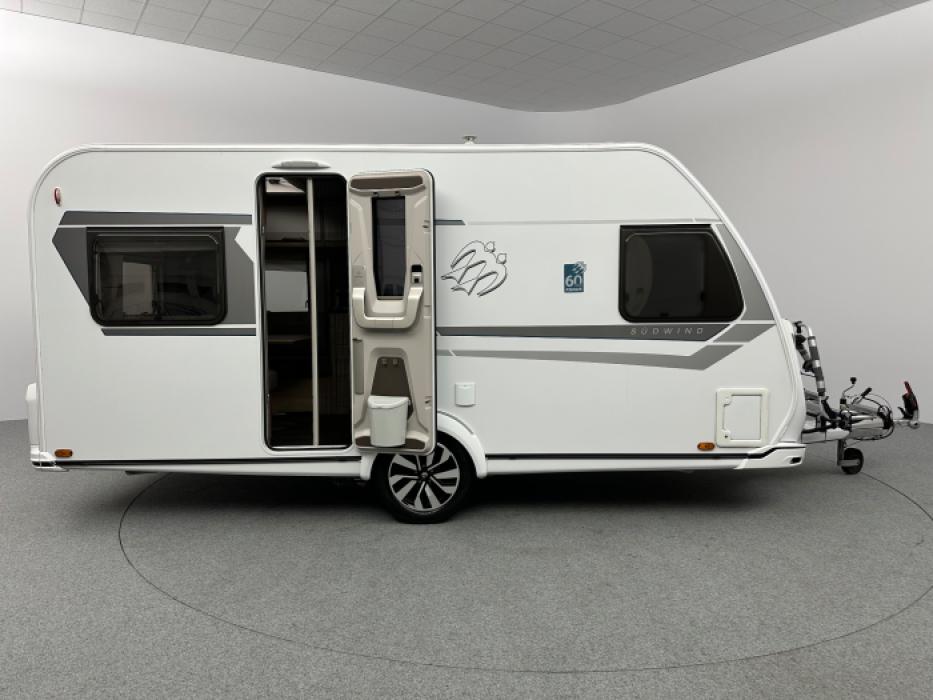Knaus Südwind 450 FU 60 Years