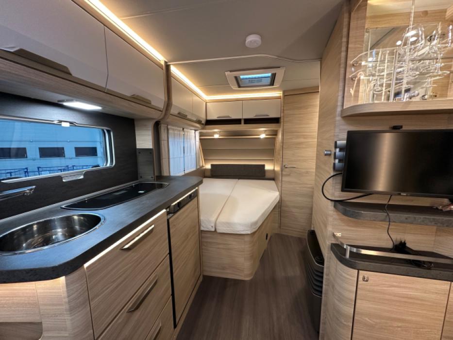 Knaus Südwind 450 FU 60 Years