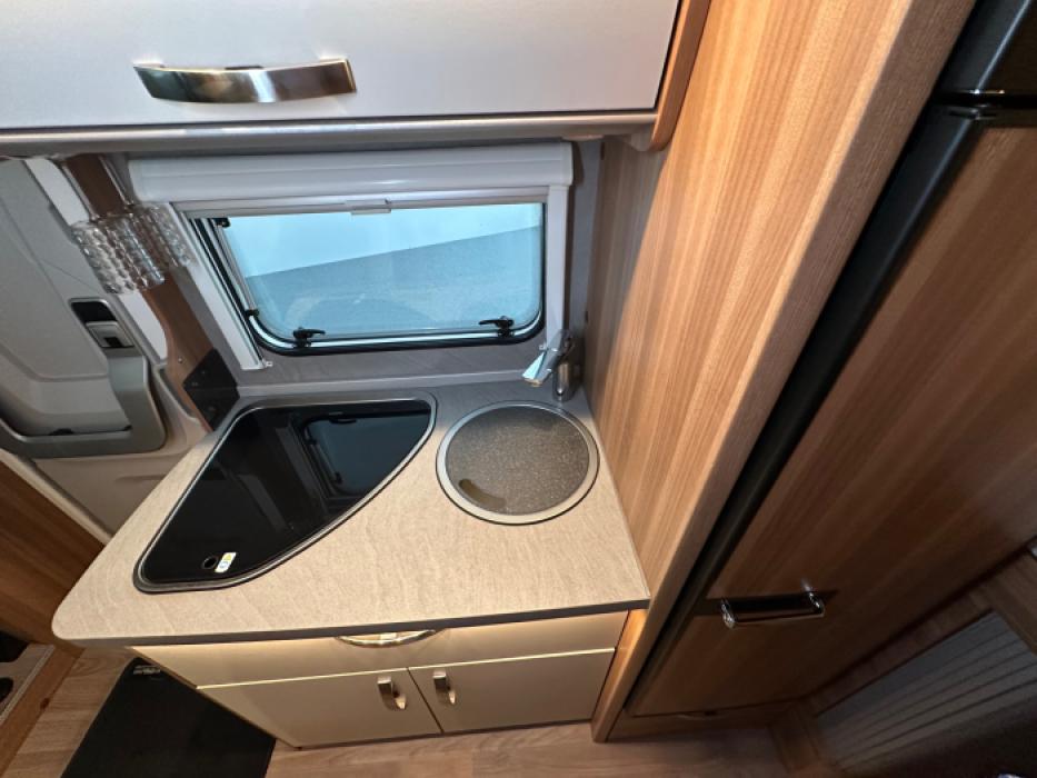 Weinsberg CaraCompact 600 MEG Pepper Edition