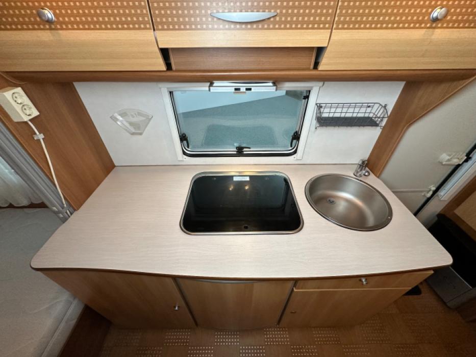 Hymer Carado C 164