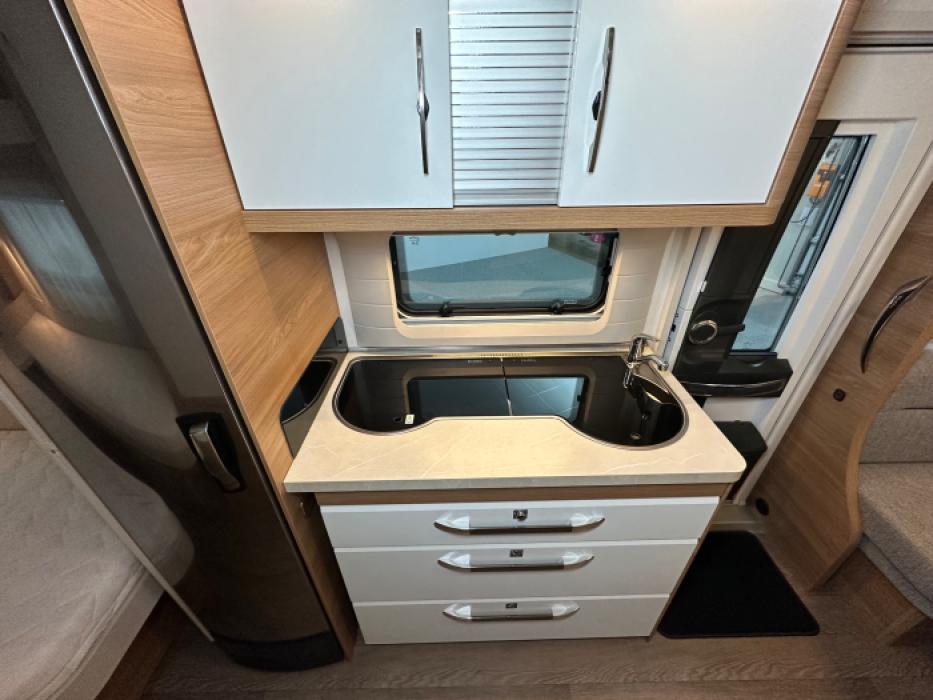 Hobby De Luxe 495 UL