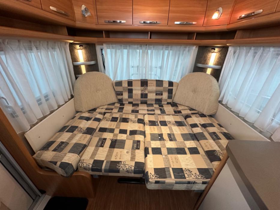 Hobby De Luxe 460 UFe