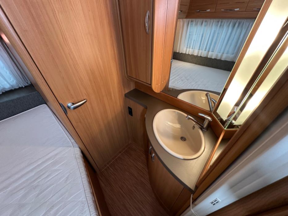 Hobby De Luxe 460 UFe