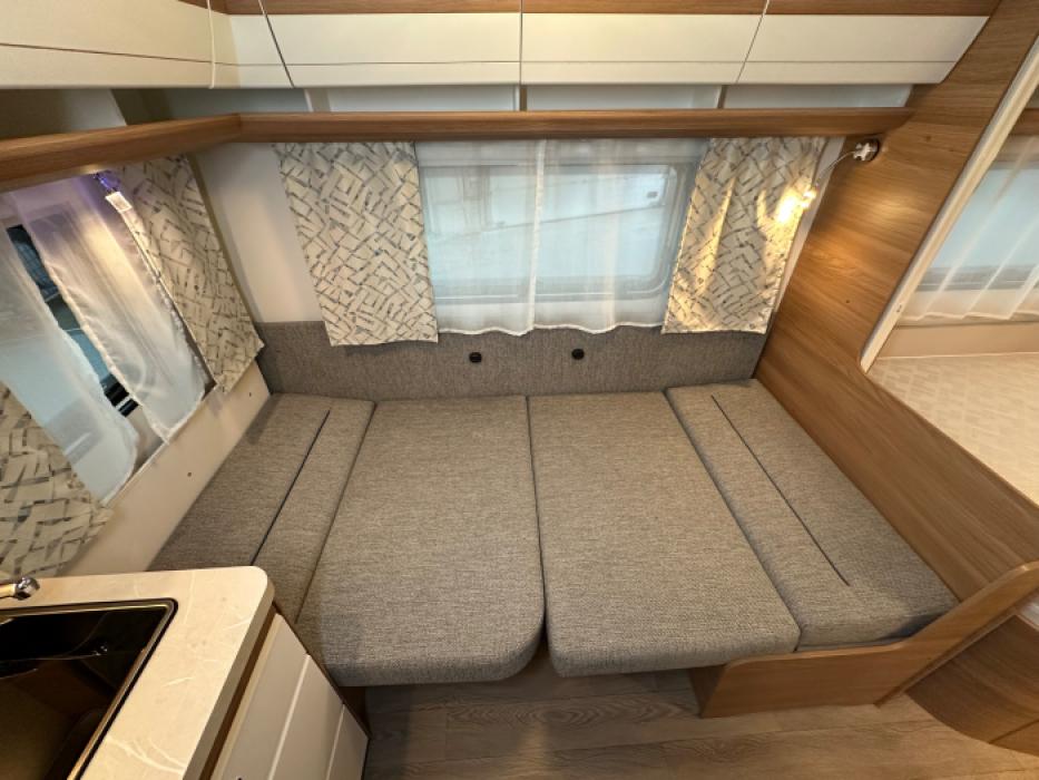 Hobby De Luxe 400 SFe