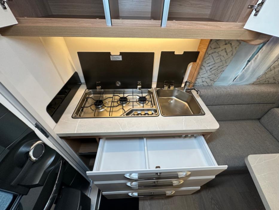 Hobby De Luxe 400 SFe