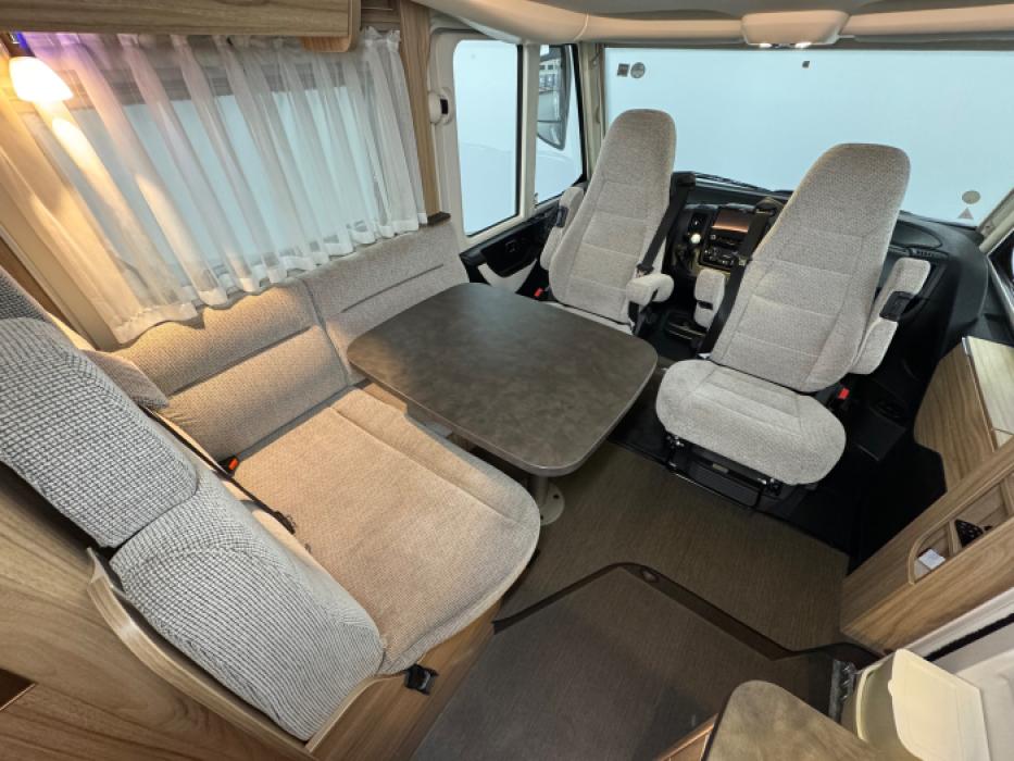 Hymer Exsis-I 588