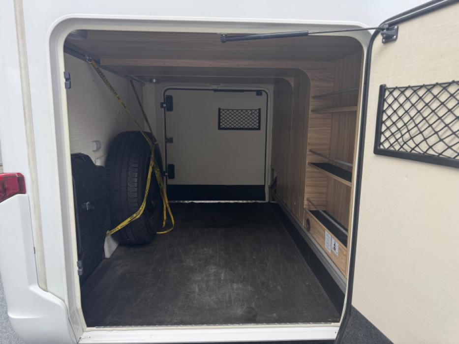 Hymer Exsis-I 588