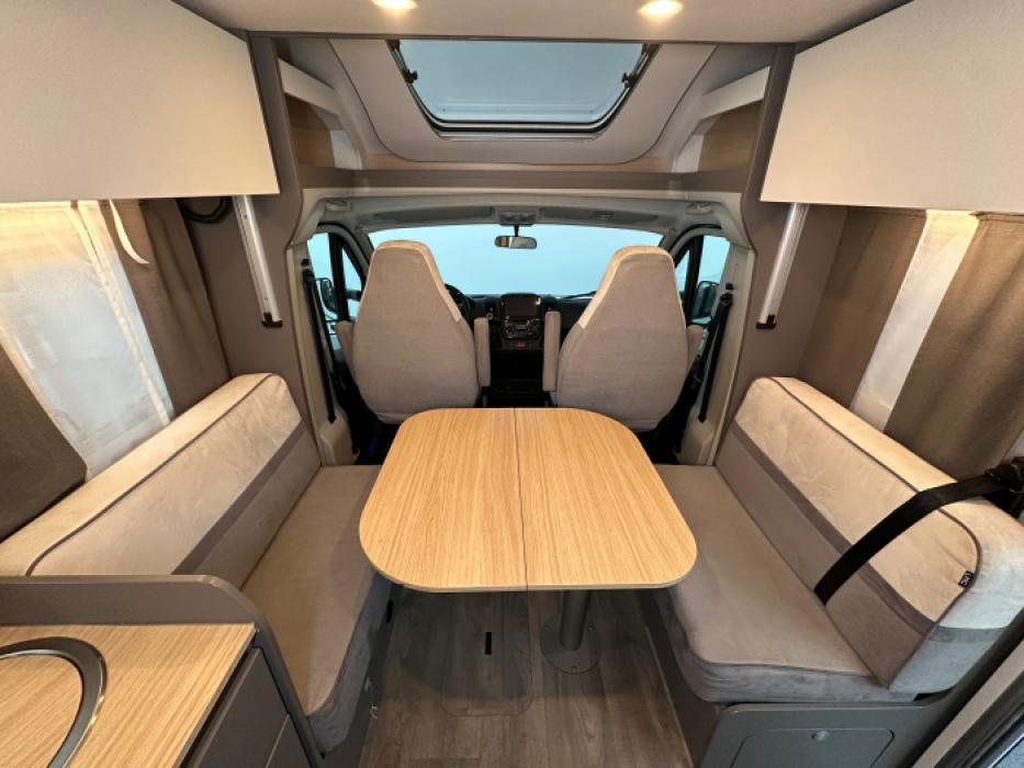 LMC T 720 Tourer Lift