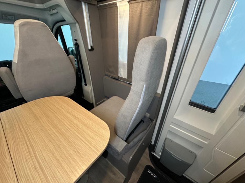 LMC T 720 Tourer Lift