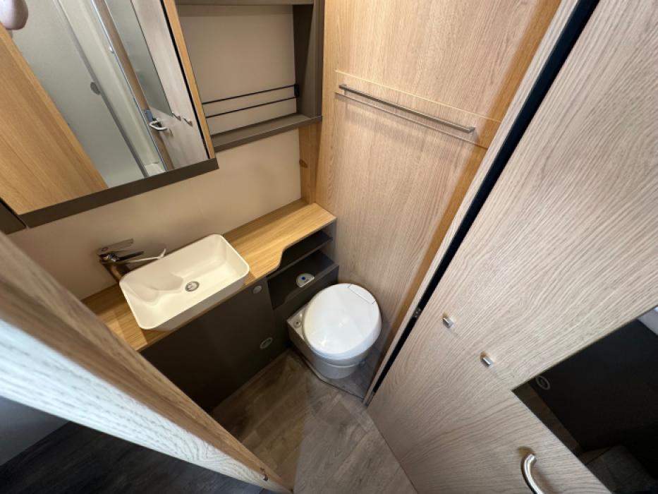 LMC T 720 Tourer Lift