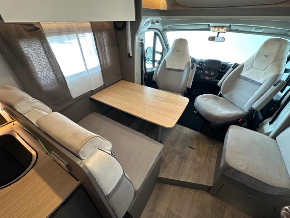 LMC T 730 Tourer Lift