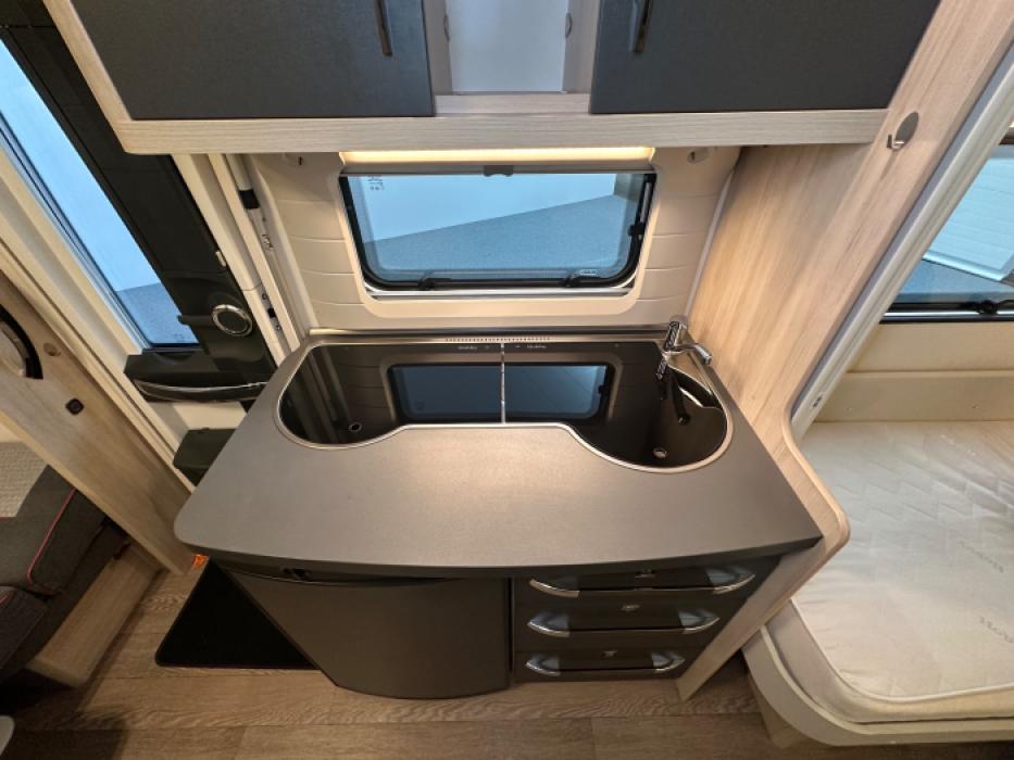 Hobby De Luxe Edition 460 LU