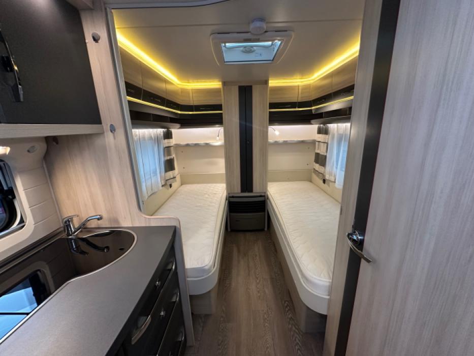 Hobby De Luxe Edition 460 LU