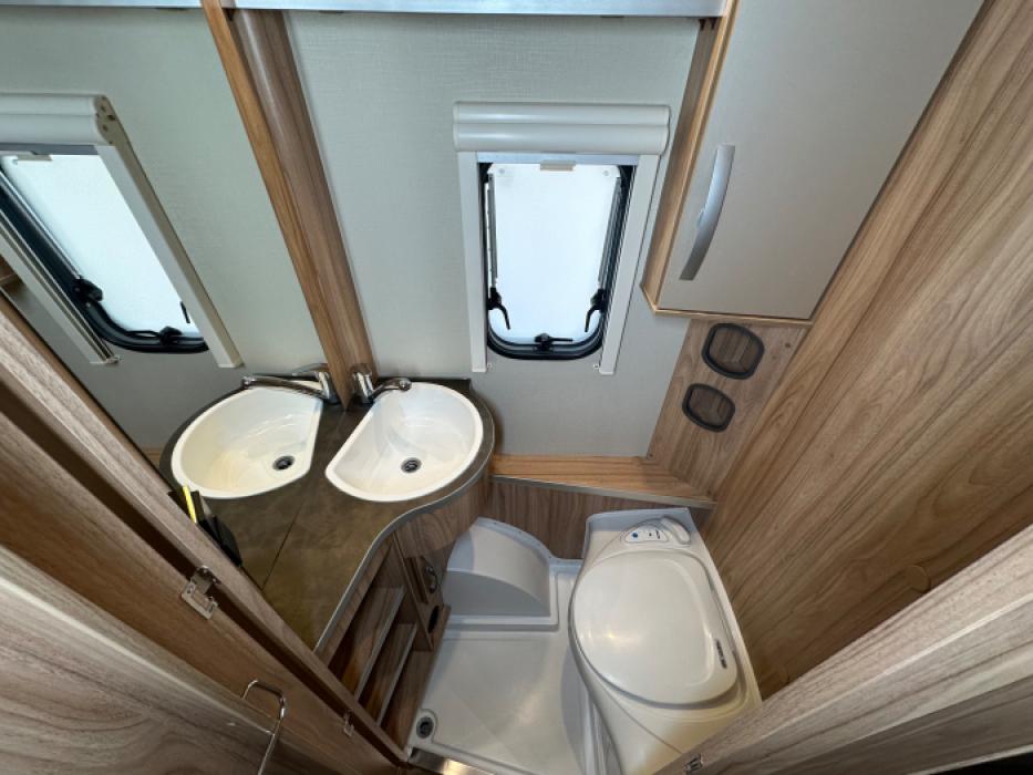 Eriba Nova Light 442