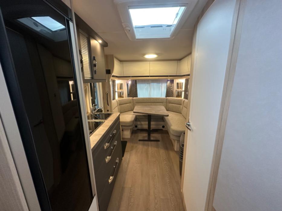 Hobby De Luxe 495 UL