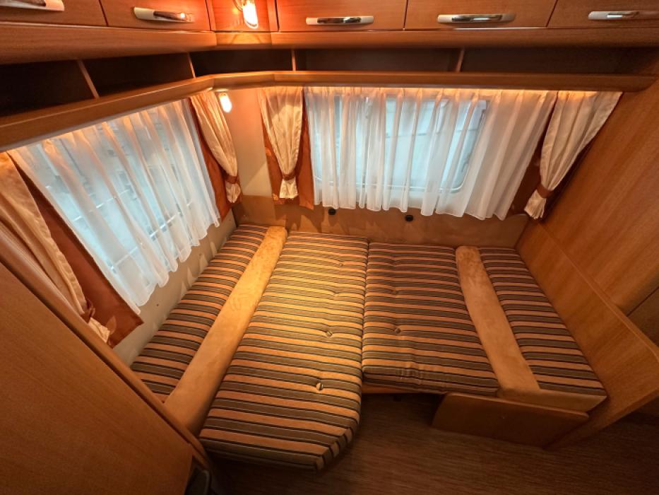 Hobby De Luxe 440 SF