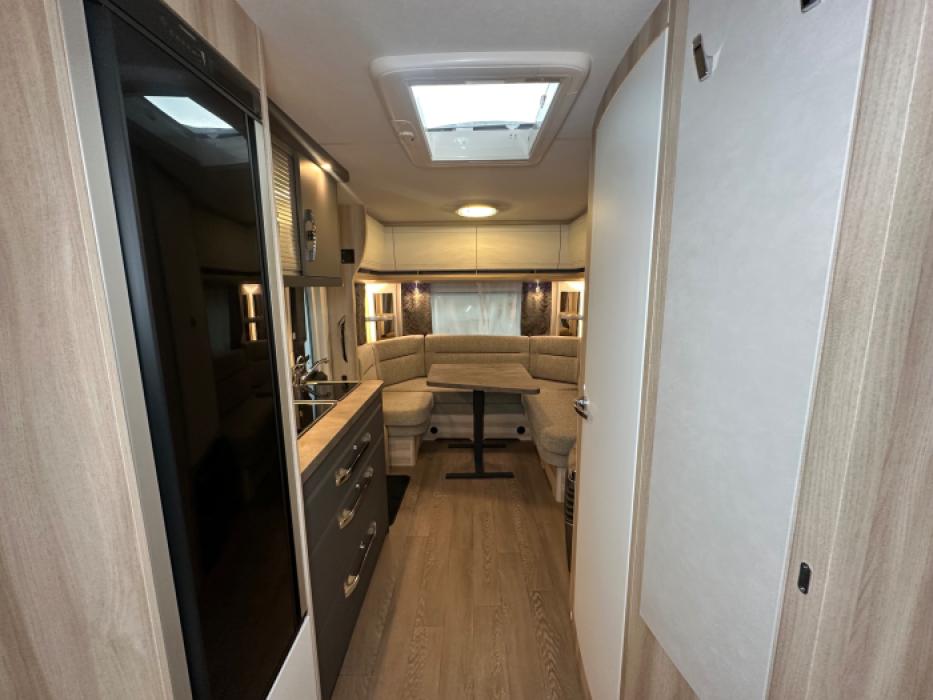 Hobby De Luxe 495 UL
