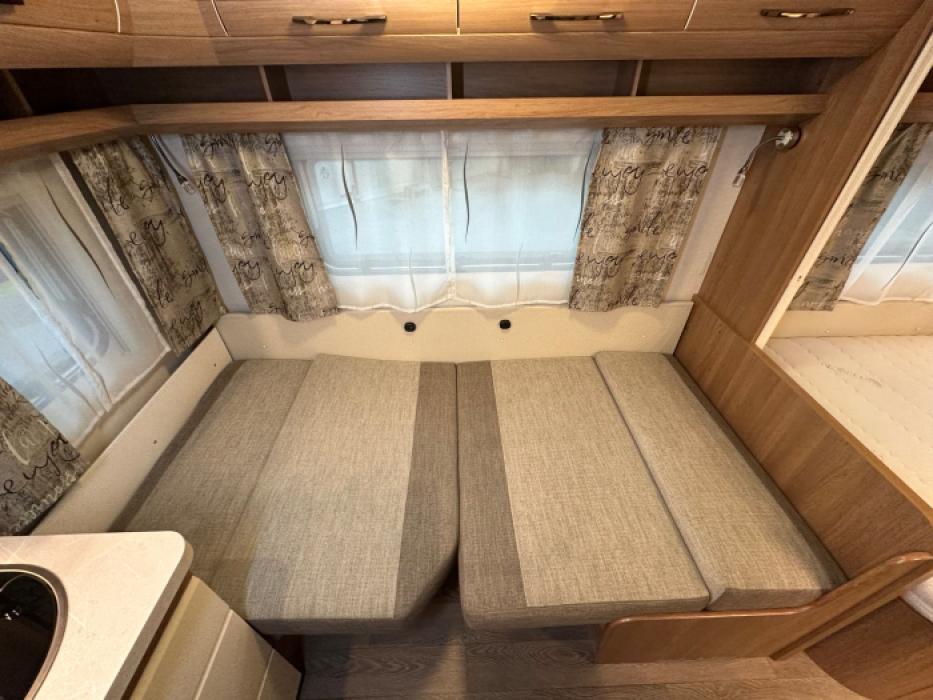 Hobby De Luxe 400 SFe