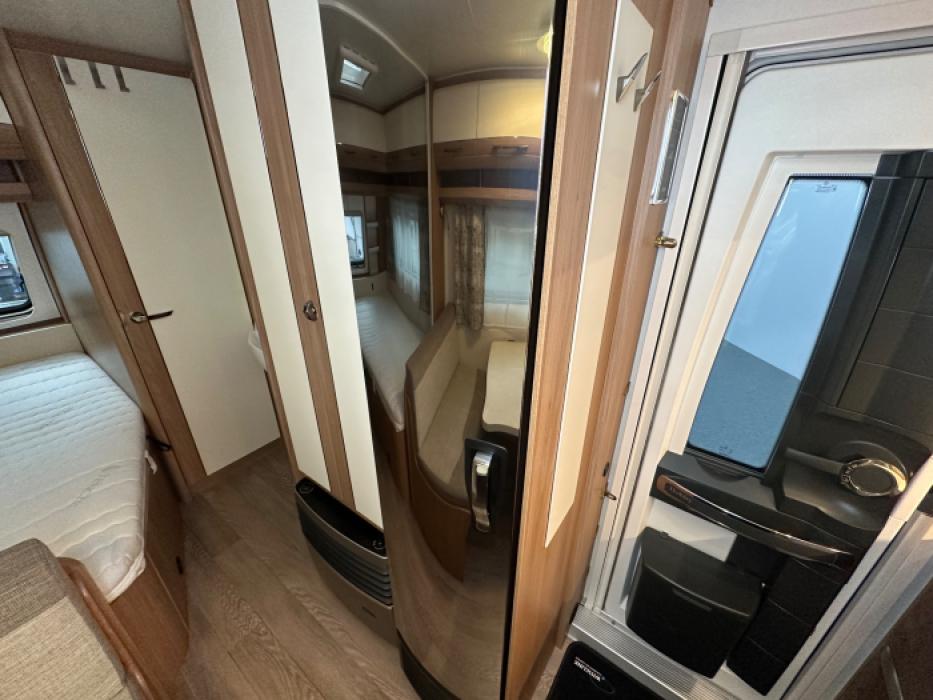 Hobby De Luxe 400 SFe