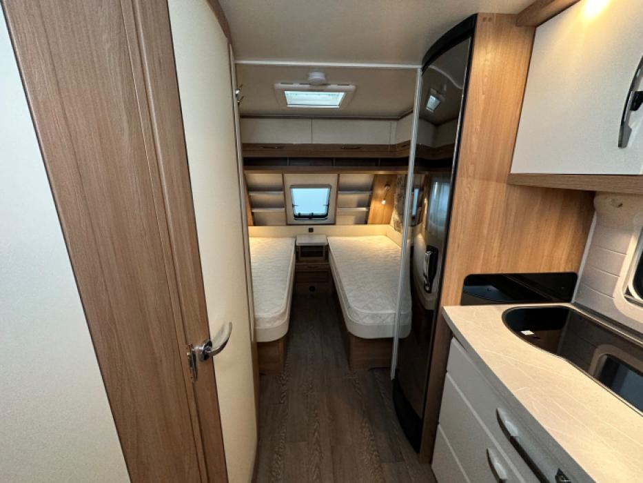 Hobby De Luxe 495 UL