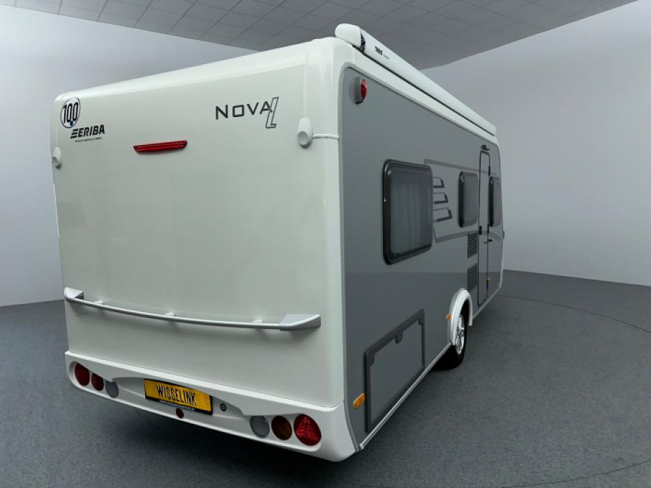 Eriba Nova Light 442 Crystal Silver