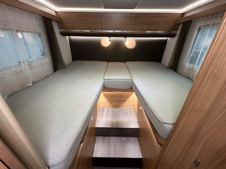 Adria Coral Axess 670 SL