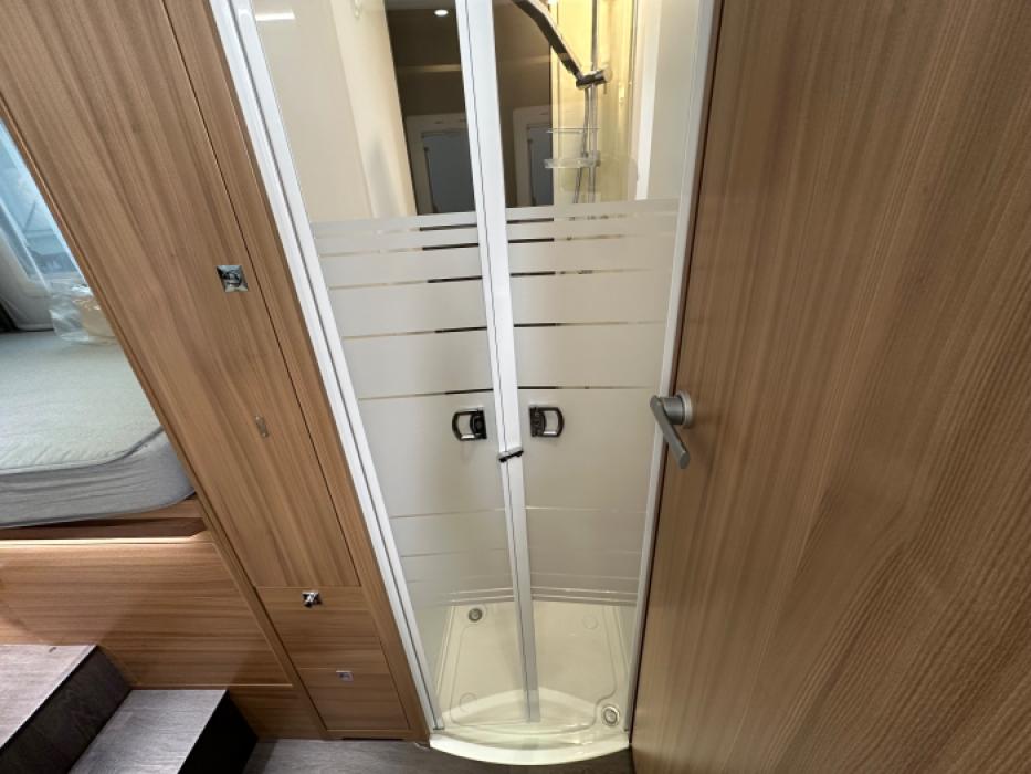 Adria Coral Axess 670 SL