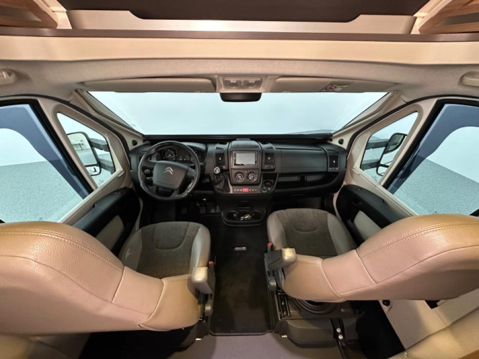 Adria Coral Axess 670 SL