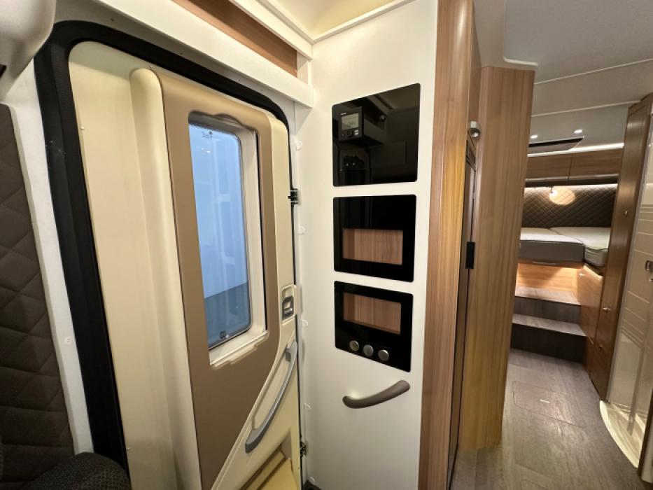 Adria Coral Axess 670 SL