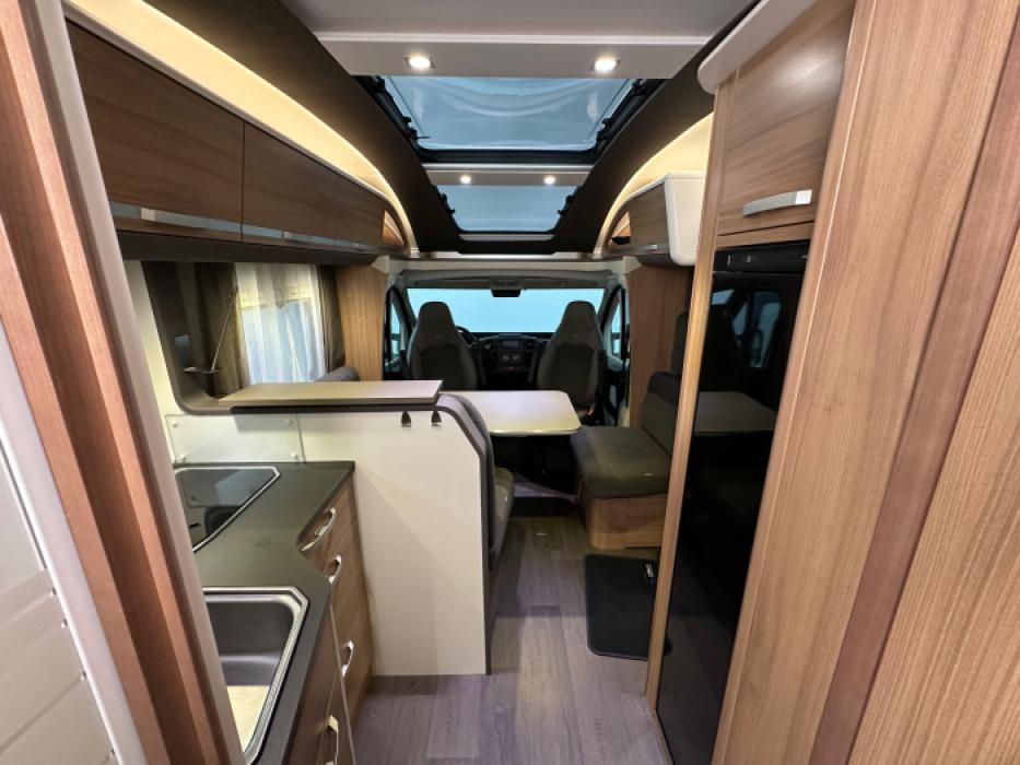 Adria Coral Axess 670 SL